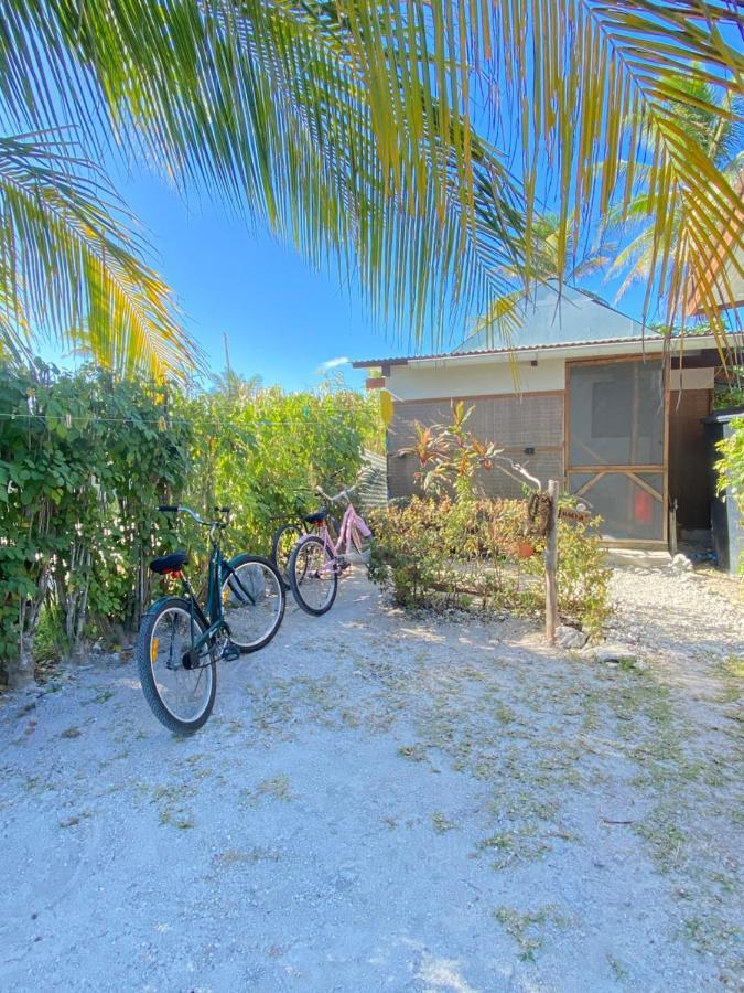 Poe Guesthouse Rangiroa Exterior photo